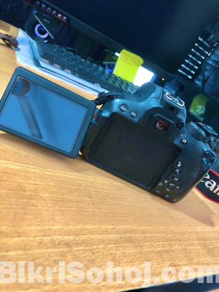 canon 700D used shutter count almost 1000